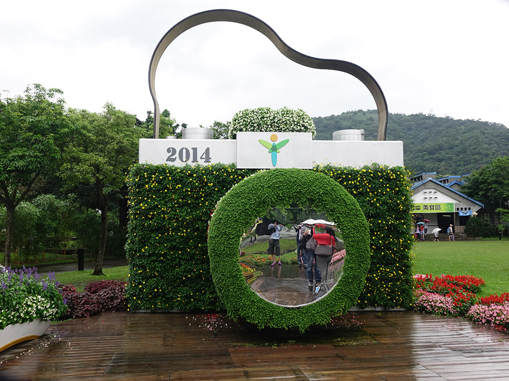 http://i.dcview.tw/gallery/201405/c99832cf8444bbf939842d12b2af4e08.jpg