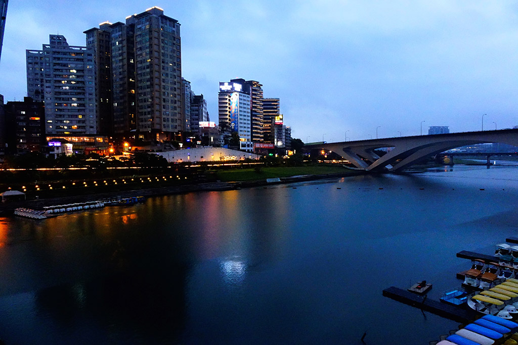 http://i.dcview.tw/gallery/201406/c0c1d24cc079be500065d4aa7091d92c.jpg