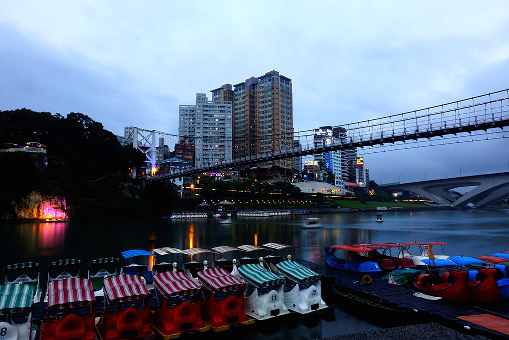 http://i.dcview.tw/gallery/201406/ea8a849bee30832713e3c2335cbc15b0.jpg