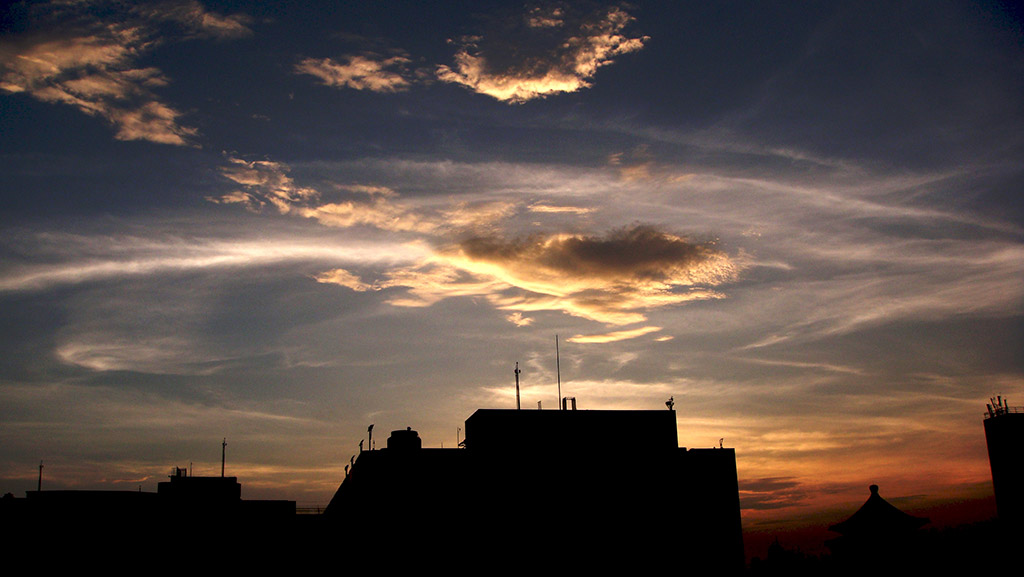 http://i.dcview.tw/gallery/201407/ee89f7324a20378f0b3f53682b354fce.jpg
