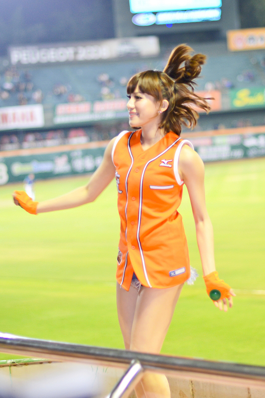 http://i.dcview.tw/gallery/201408/d48c81acf614d56e5346376822b555e6.jpg