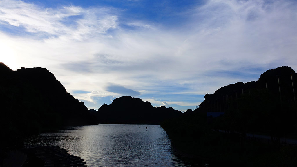 http://i.dcview.tw/gallery/201409/0017e551d6ee636603f06ce3dea7a3c0.jpg