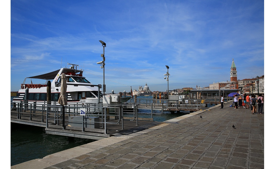 http://i.dcview.tw/gallery/201409/07c922ddf4025a88fe2e903244abf93e.jpg