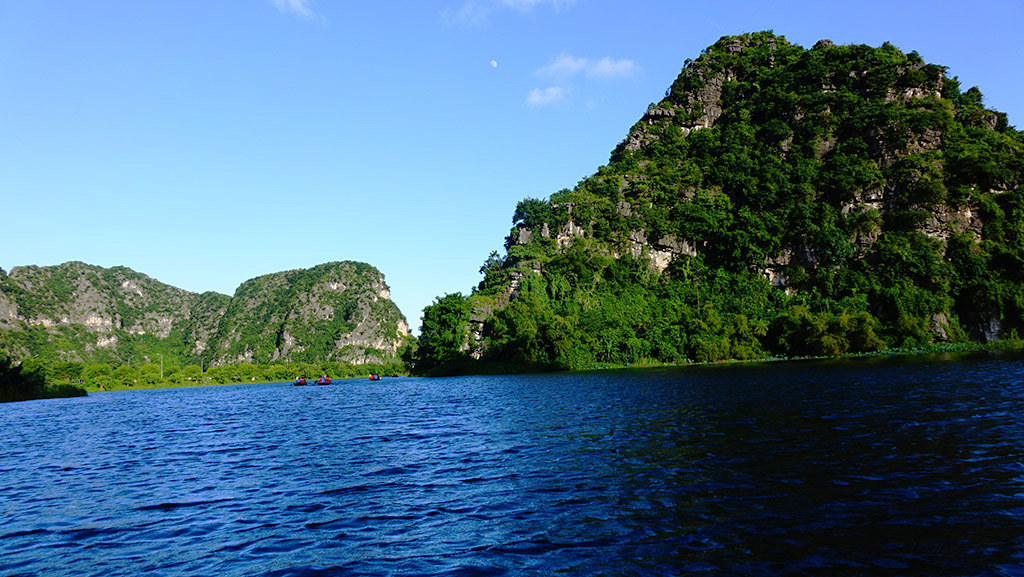 http://i.dcview.tw/gallery/201409/8607fc0689c344f5063e03c3b82c1fd4.jpg