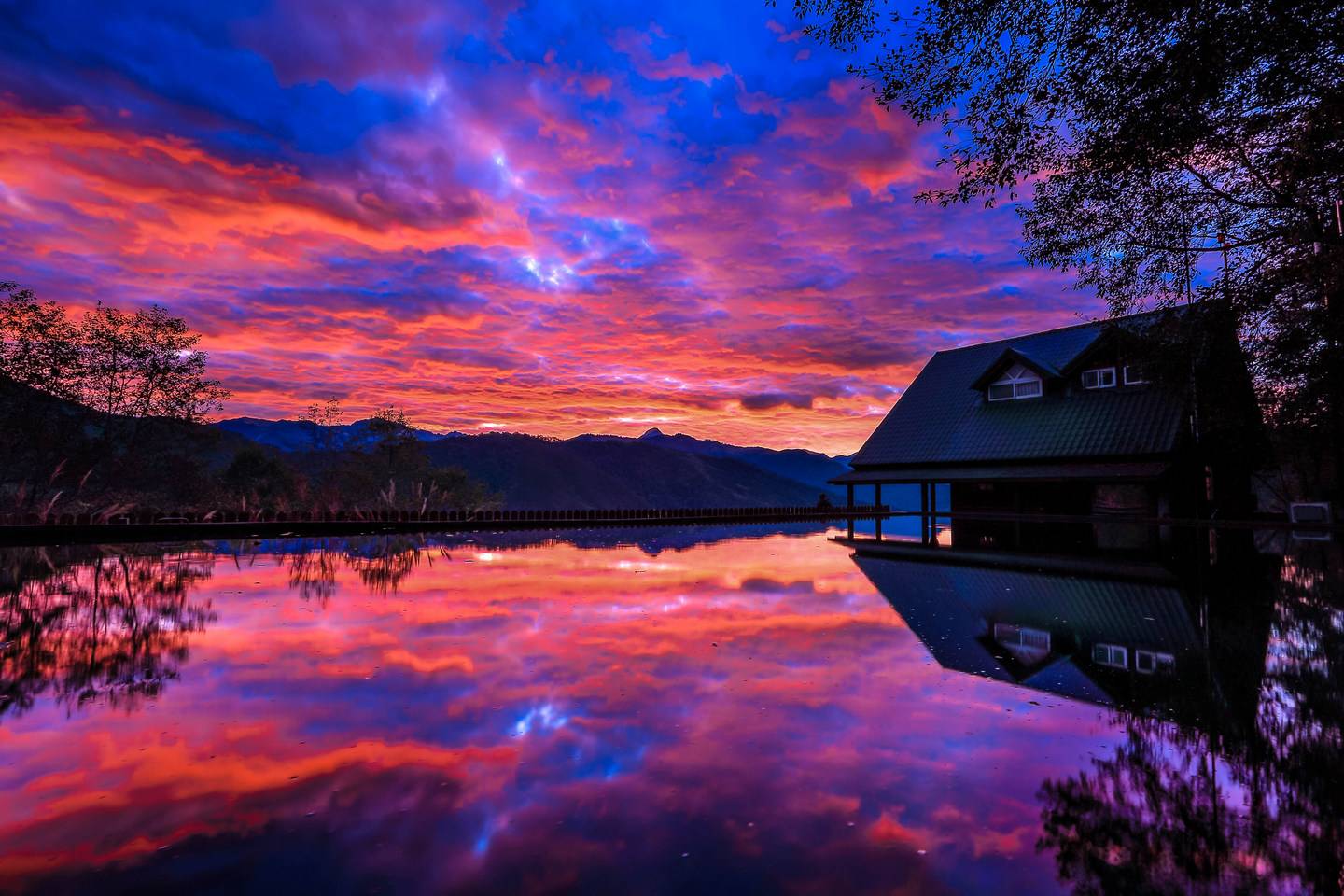 http://i.dcview.tw/gallery/201412/1a81ec94cfb8d9b7e868f40e29988c65.jpg
