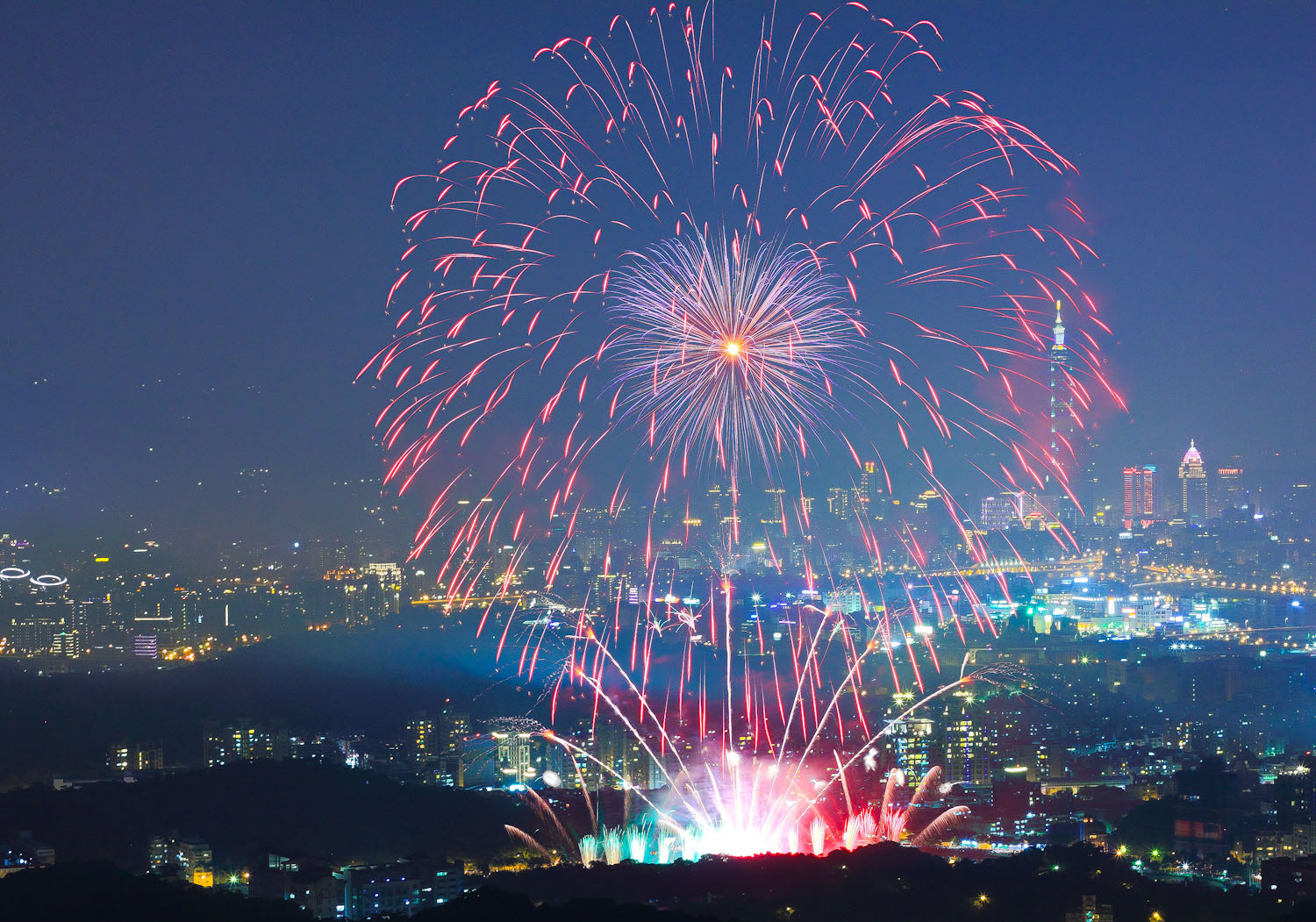 http://i.dcview.tw/gallery/201505/eeae5eefd388f37d17bb6092ce45474f.jpg