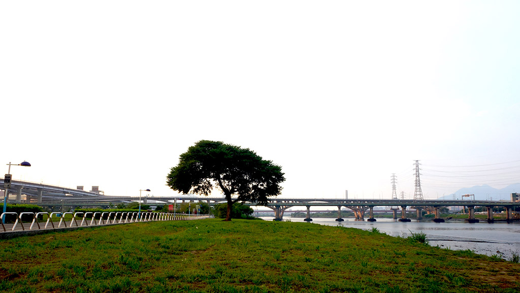 http://i.dcview.tw/gallery/201506/04f0fabd84b0013f793114d545dd0f78.jpg