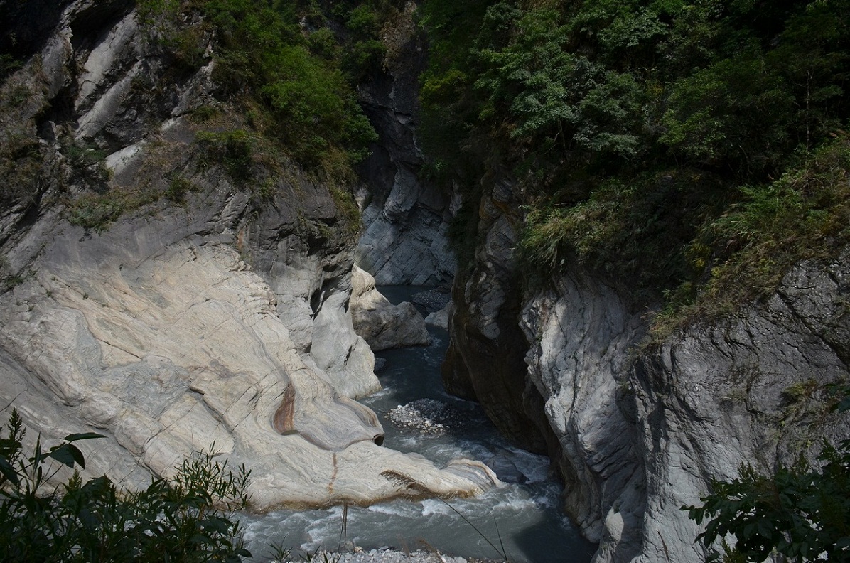 http://i.dcview.tw/gallery/201506/8b7d00819337c3564fe840adc0f513d9.jpg