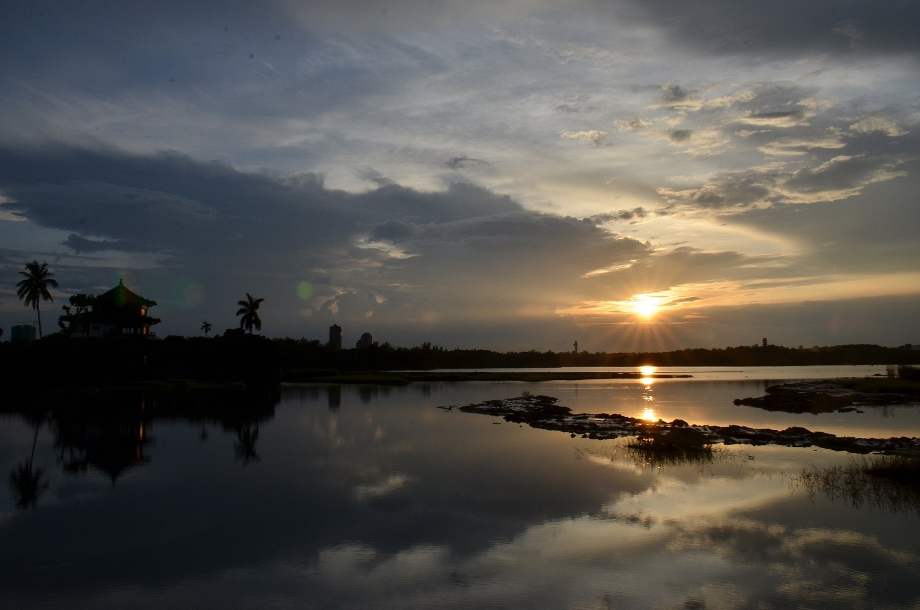 http://i.dcview.tw/gallery/201506/c45058c8fcb6ae2fa00428d47aa225af.jpg