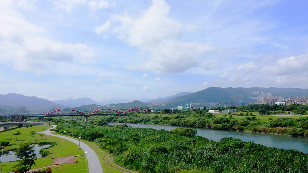 http://i.dcview.tw/gallery/201506/c80e5d957cf7a1b3f42e959e3b108f19.jpg