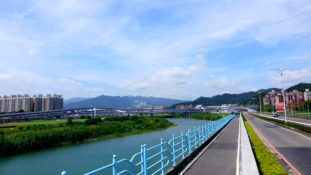 http://i.dcview.tw/gallery/201506/ce8cd5fa7c54ad4aa7c0d504f751ebca.jpg