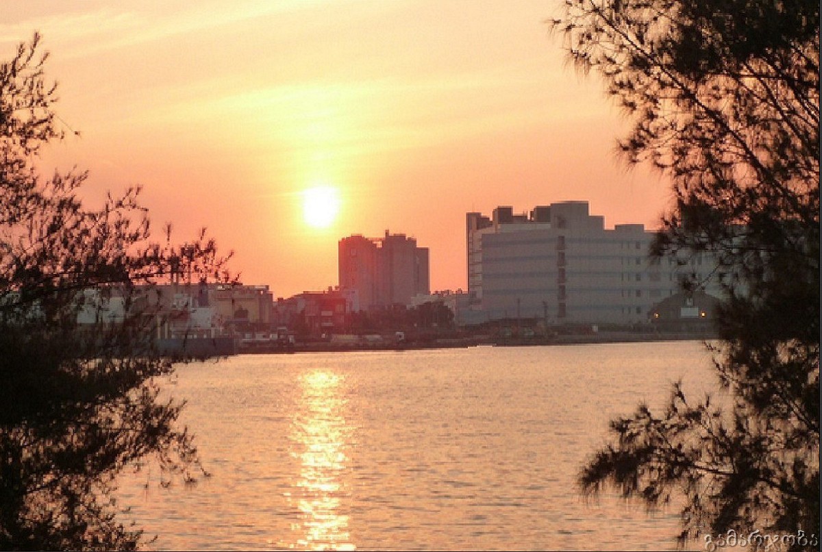 http://i.dcview.tw/gallery/201603/e2bb44551664e426bde688d3823b7ac6.jpg