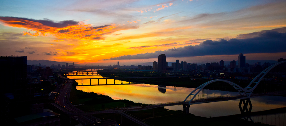 http://i.dcview.tw/gallery/201606/01253109aa92f4edcac672f392c33615.jpg