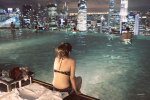 金沙那57層高的無邊際游泳池